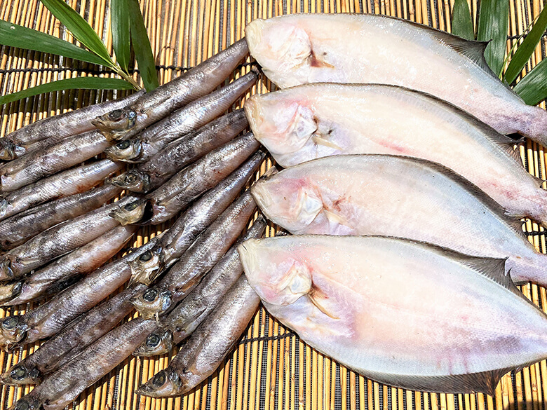 潮騒の宿 丸徳 あんこう鍋 常陸牛 干し芋 干物のお取り寄せ 茨城県産 めひかり カレイ天日干し 250gx各2袋 クール便